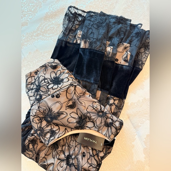 Taylor Black and Nude Floral Dress - Picture 6 of 8